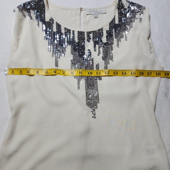 Olive and Oak Cream Color Sleeveless Dressy Top with Silver Sequins Size Small - Picture 7 of 11